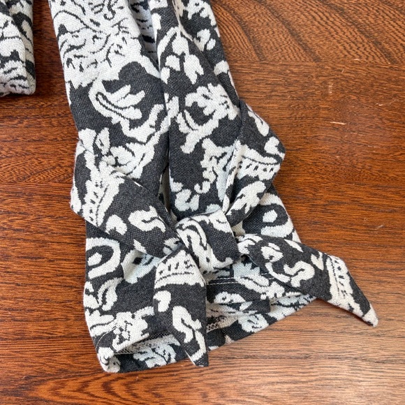 LOFT Outlet Gray and Ivory  Floral Long Sleeve Dress Medium - Picture 7 of 9